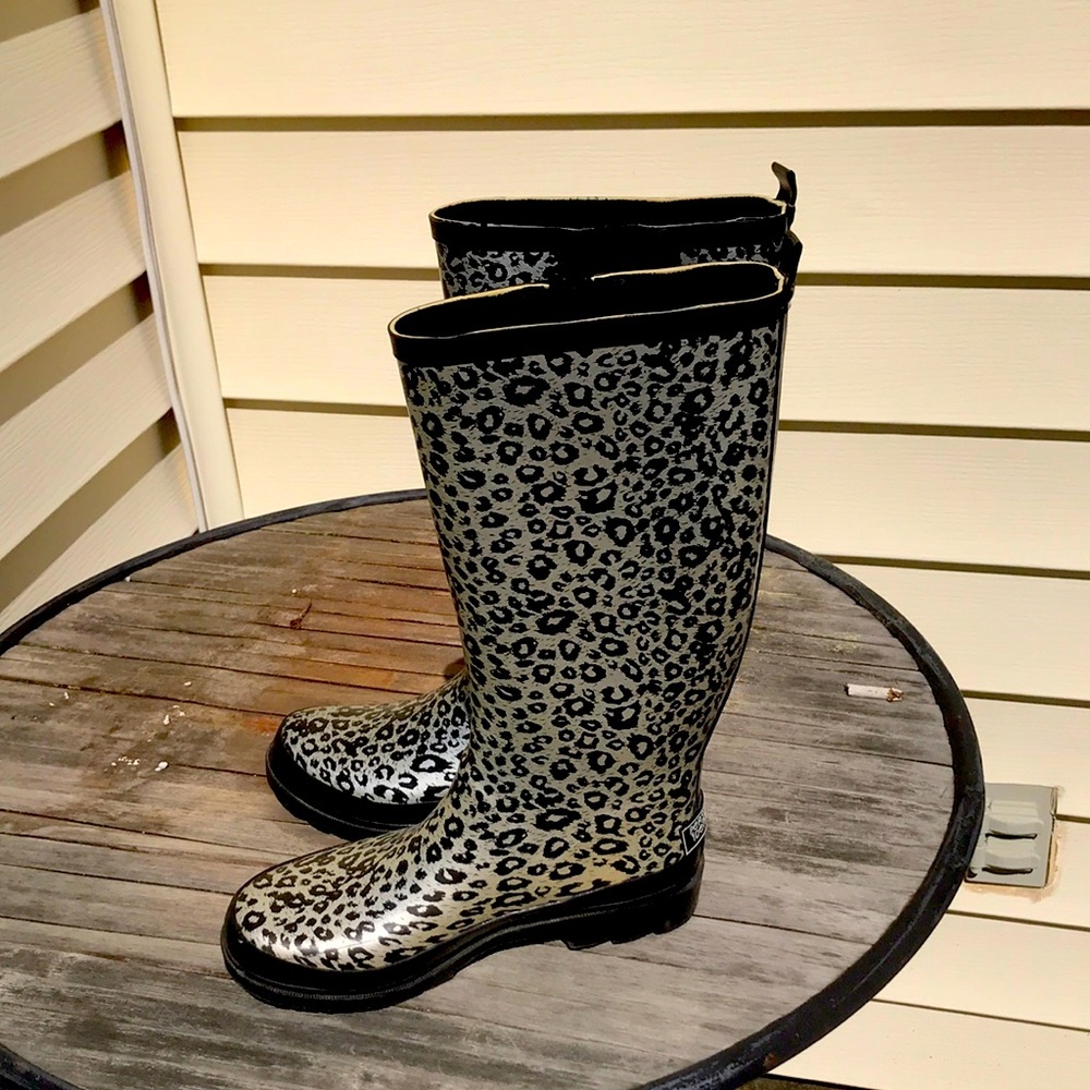 Rain boots